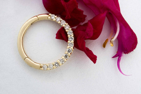 Soft Layers, Subtle Gold.